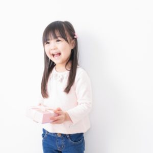子どもの出っ歯や受け口、早期に治療をすれば完治するの？